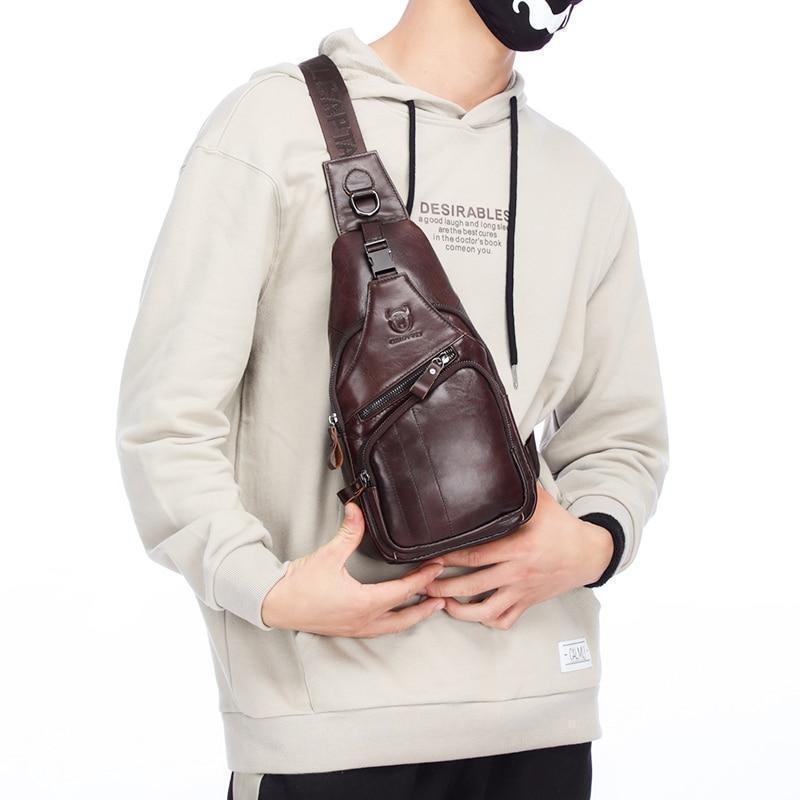 Bolsa de Ombro Masculina - 100% Couro Bolsa de Ombro - Acessórios 025 elefanteonline.com.br 